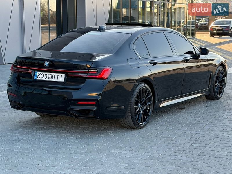 Седан BMW 7 Series 2019 в Ужгороде