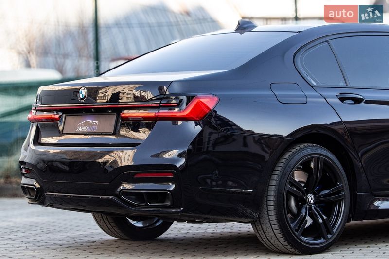 Седан BMW 7 Series 2018 в Львове
