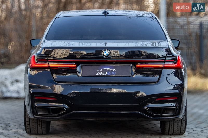 Седан BMW 7 Series 2018 в Львове