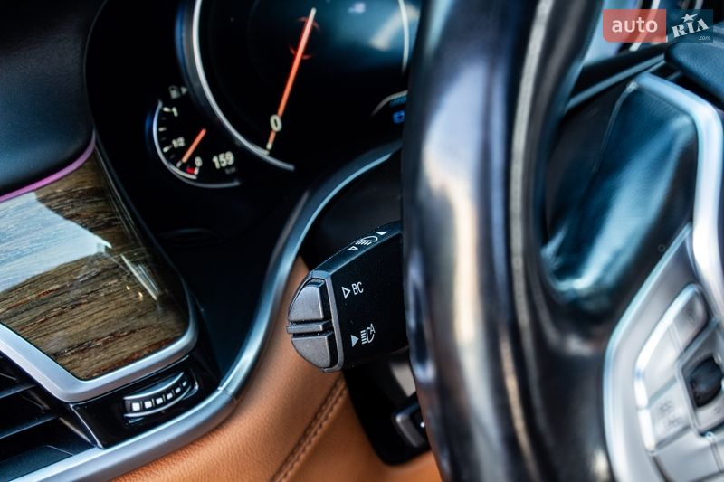 Седан BMW 7 Series 2018 в Львове