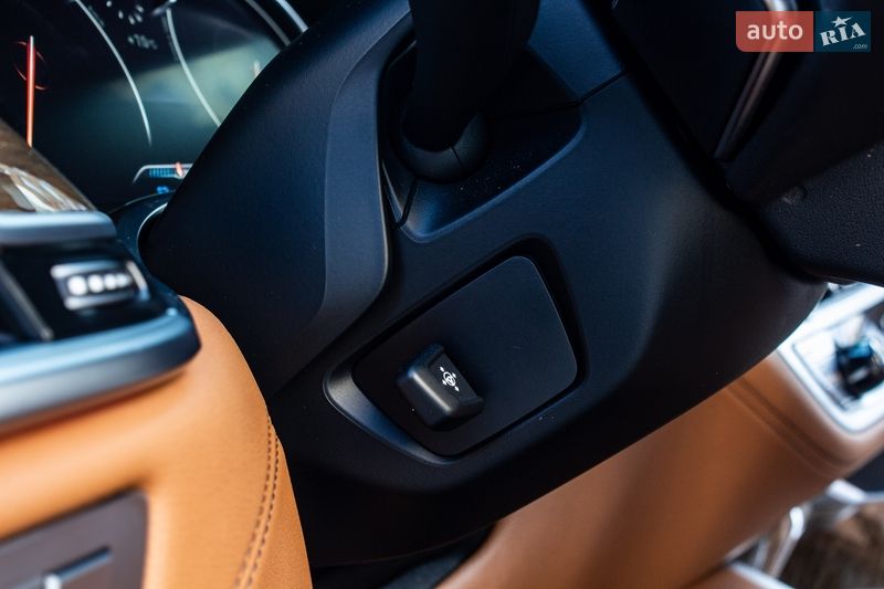 Седан BMW 7 Series 2018 в Львове