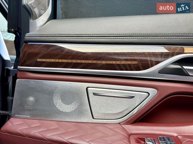 Седан BMW 7 Series 2019 в Киеве