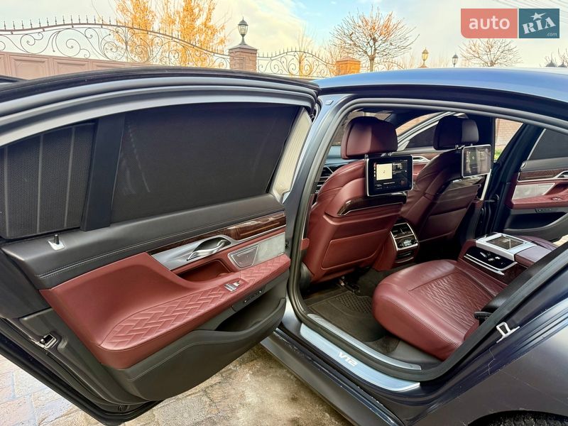 Седан BMW 7 Series 2019 в Киеве