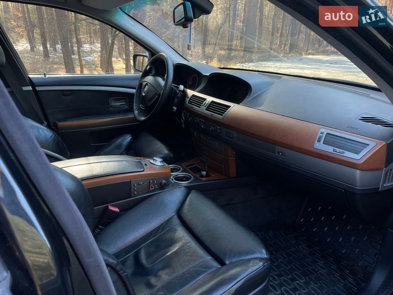 Седан BMW 7 Series 2004 в Вышгороде