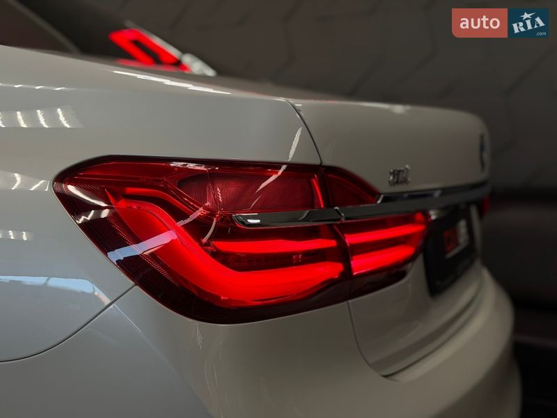Седан BMW 7 Series 2016 в Тернополе