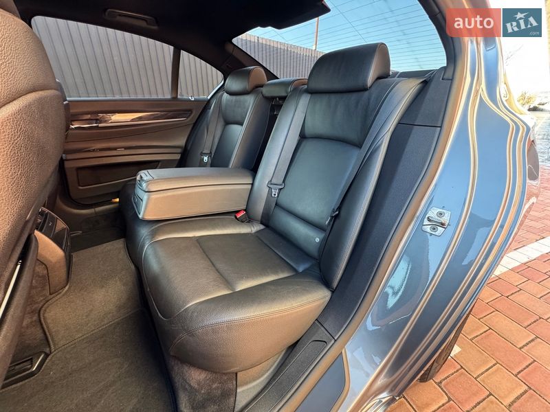Седан BMW 7 Series 2009 в Одессе