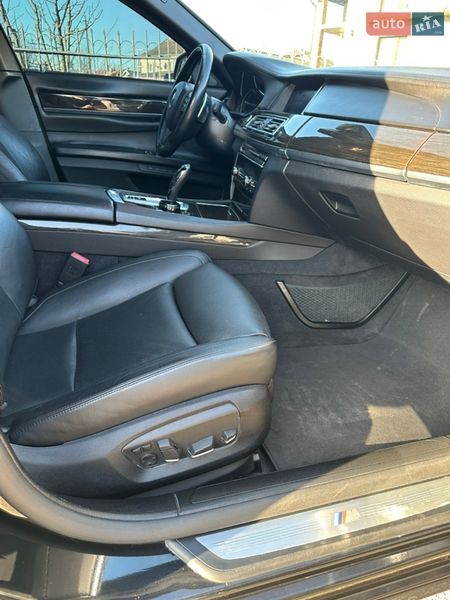 Седан BMW 7 Series 2014 в Тернополе