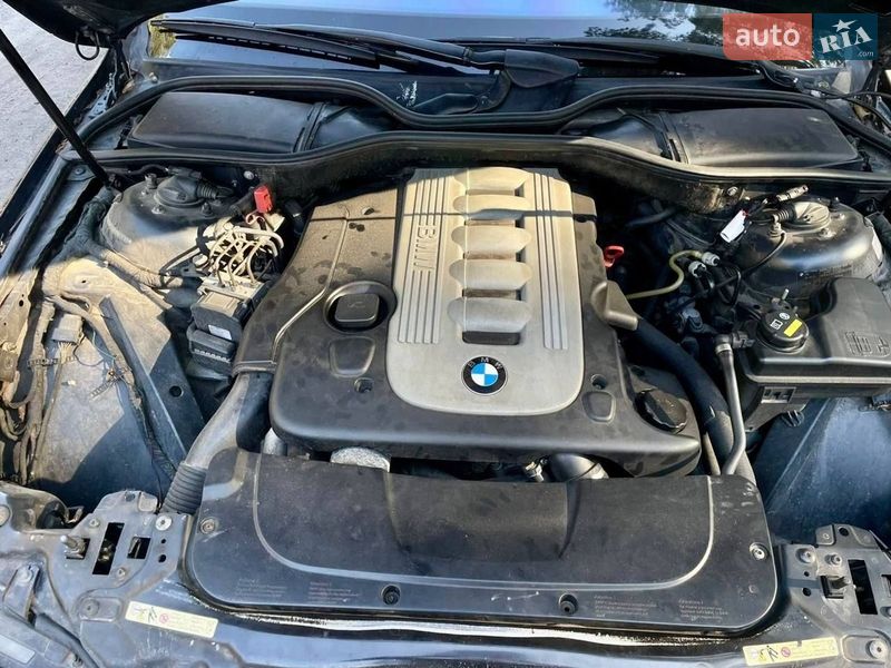 Седан BMW 7 Series 2004 в Гайсине