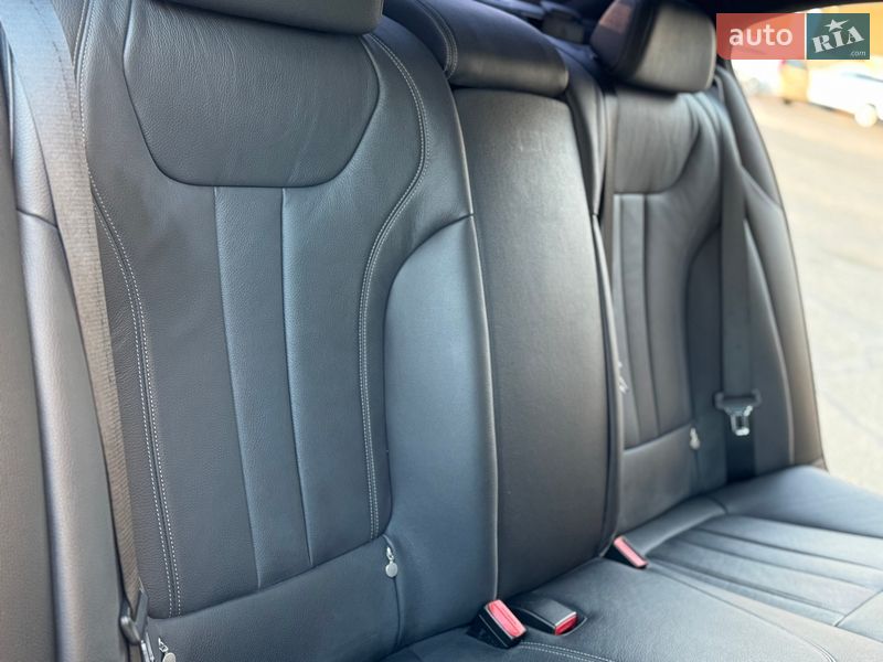 Седан BMW 7 Series 2016 в Киеве