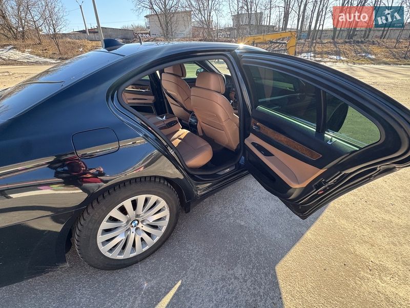 Седан BMW 7 Series 2011 в Харкові