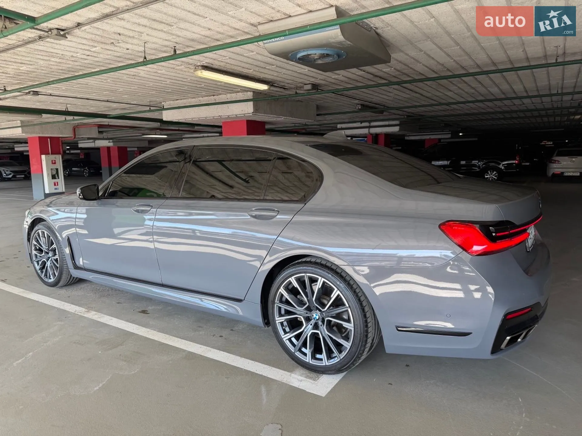 2017 BMW 7er - мініатюра 15