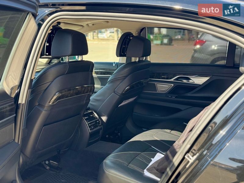 Седан BMW 7 Series 2019 в Черкассах фото 42 Седан BMW 7 Series 2019 в Черкассах