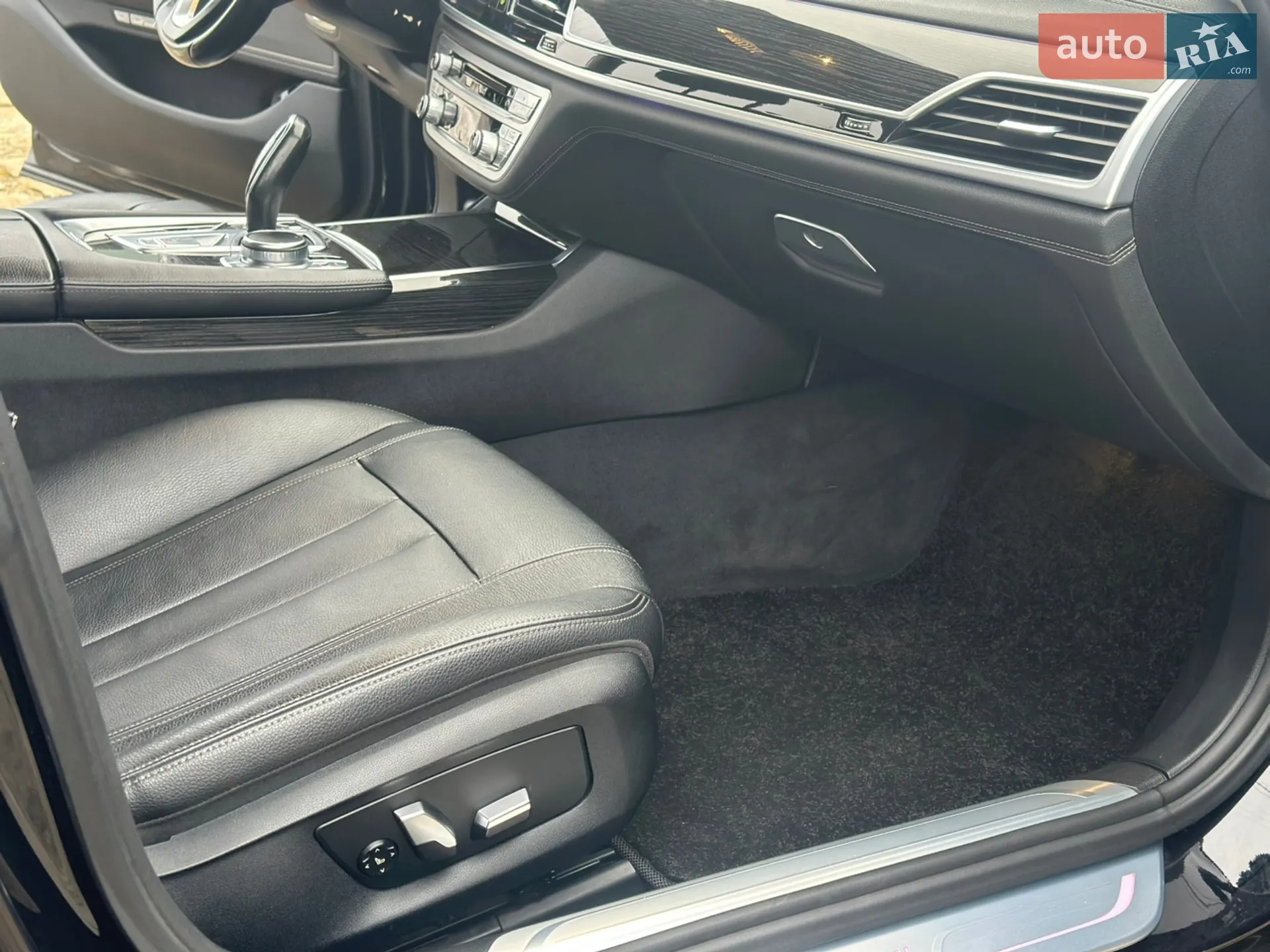 2016 BMW 7er - мініатюра 27