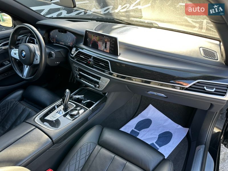 Седан BMW 7 Series 2019 в Киеве