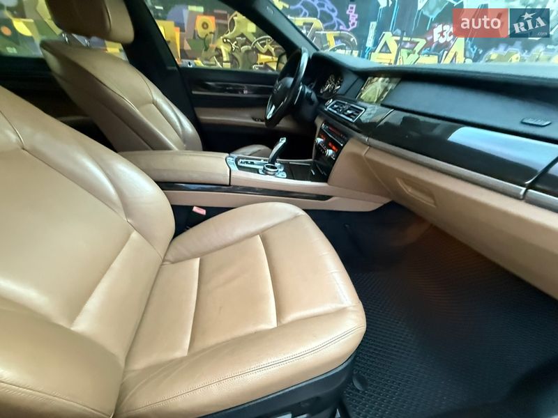 Седан BMW 7 Series 2010 в Одессе