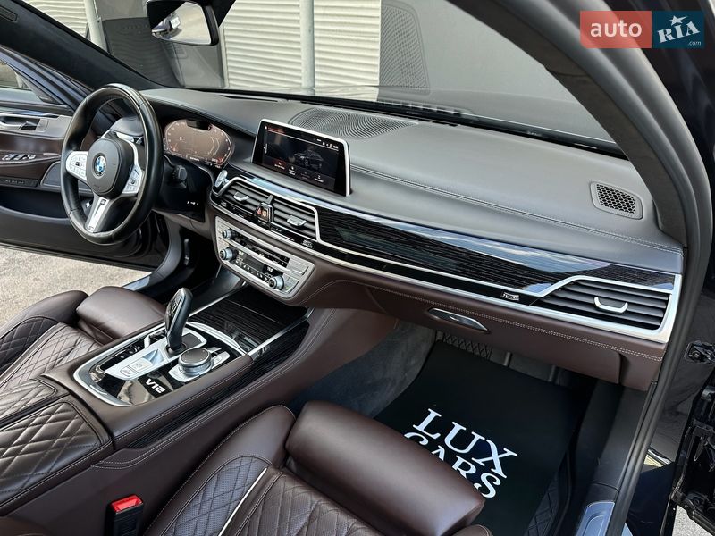 Седан BMW 7 Series 2021 в Киеве