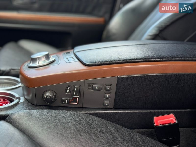 Седан BMW 7 Series 2002 в Бердичеве