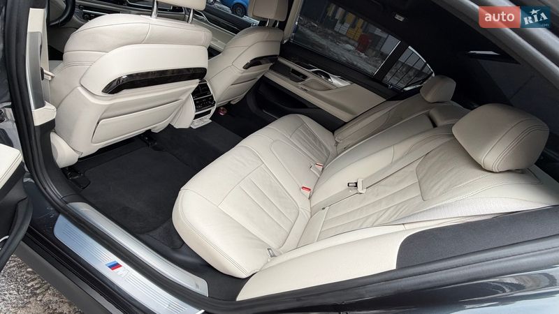 Седан BMW 7 Series 2016 в Києві