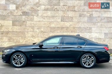 Седан BMW 7 Series 2022 в Киеве