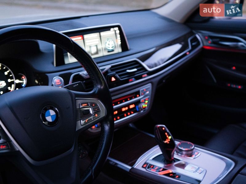 Седан BMW 7 Series 2016 в Києві