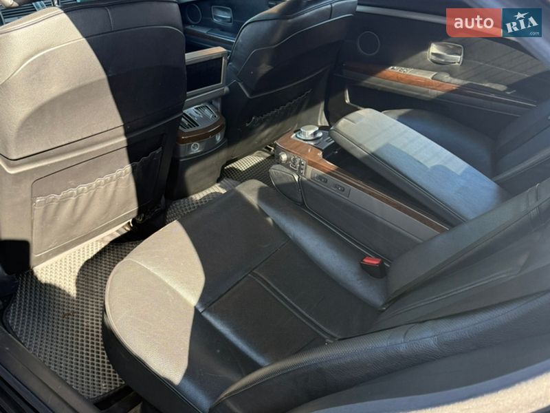 Седан BMW 7 Series 2005 в Киеве