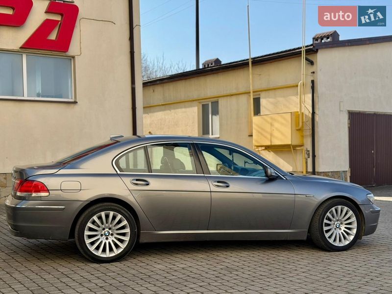 Седан BMW 7 Series 2005 в Дубно
