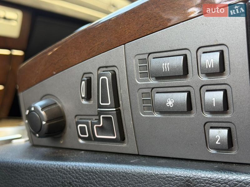 Седан BMW 7 Series 2005 в Дубно