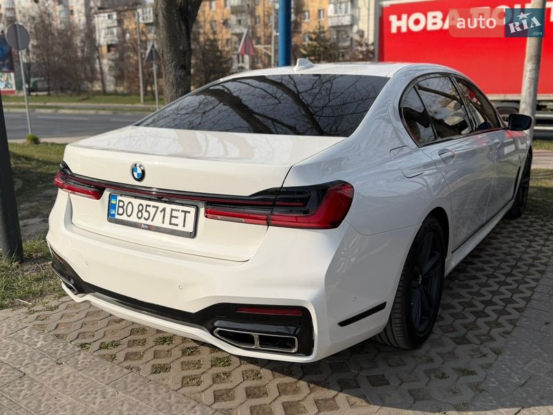 Седан BMW 7 Series 2016 в Львові