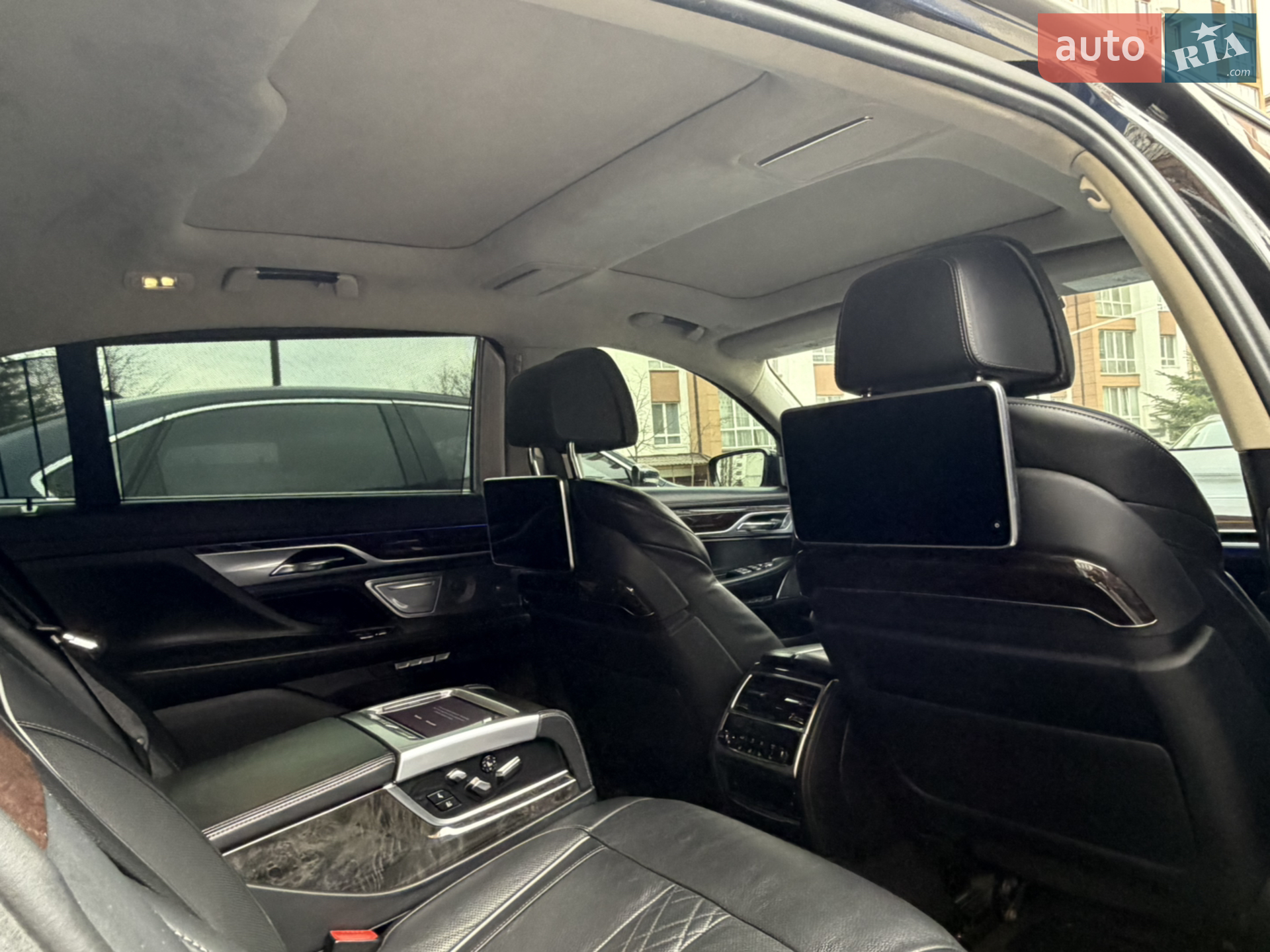 2016 BMW 7er - мініатюра 15