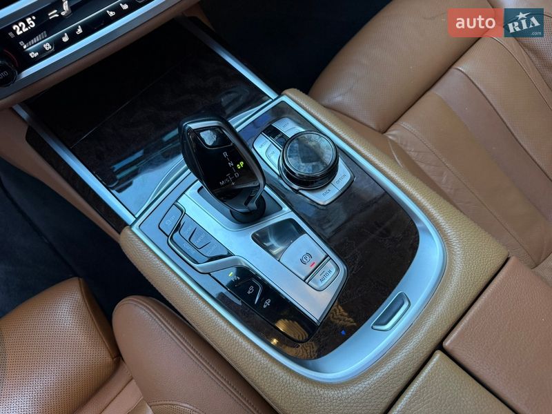 Седан BMW 7 Series 2017 в Одессе фото 65 Седан BMW 7 Series 2017 в Одессе