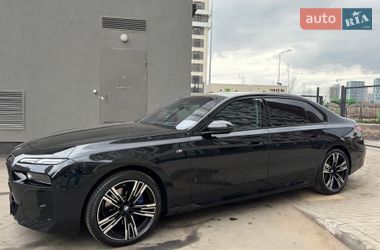 Седан BMW 7 Series 2025 в Киеве