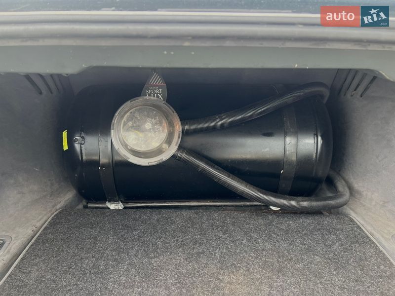 Седан BMW 7 Series 2003 в Одессе