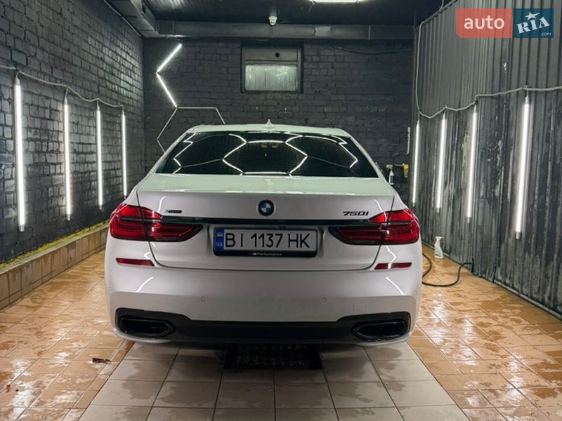 Седан BMW 7 Series 2018 в Кременчуці