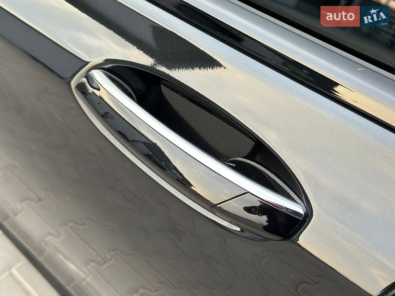 Седан BMW 7 Series 2017 в Нововолынске