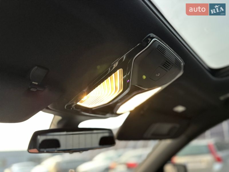 Седан BMW 7 Series 2017 в Нововолынске