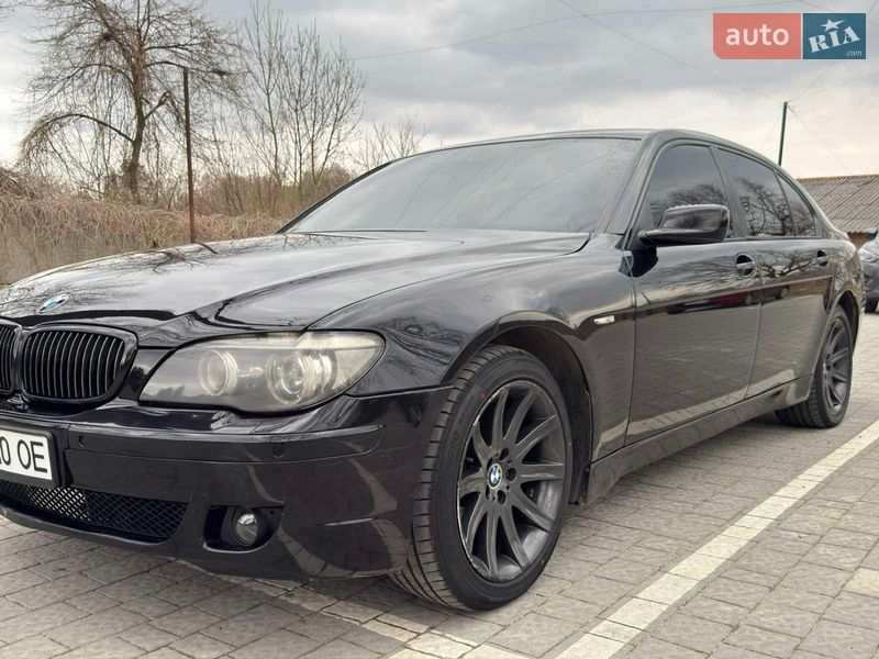 Седан BMW 7 Series 2004 в Львове