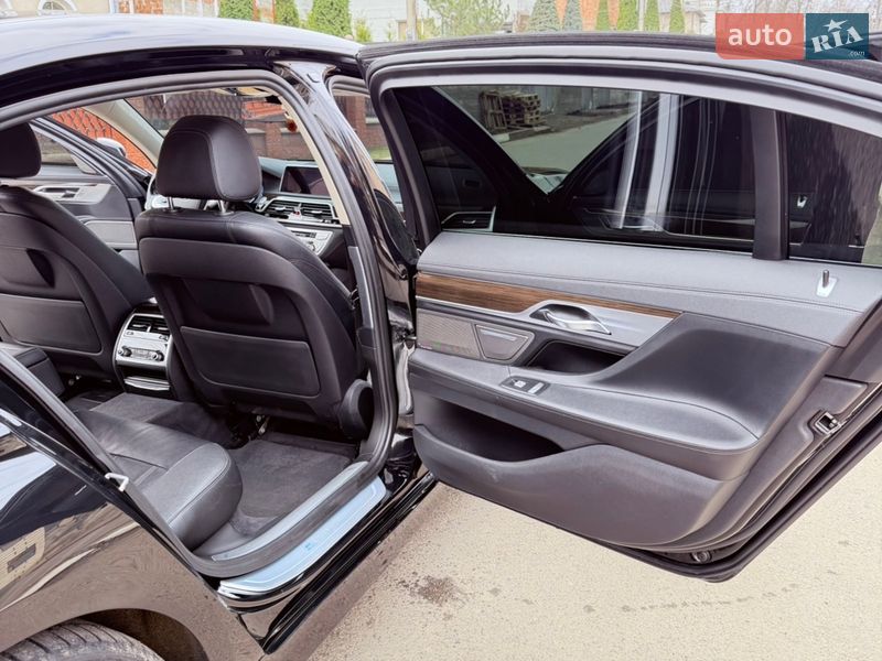 Седан BMW 7 Series 2017 в Черновцах фото 19 Седан BMW 7 Series 2017 в Черновцах