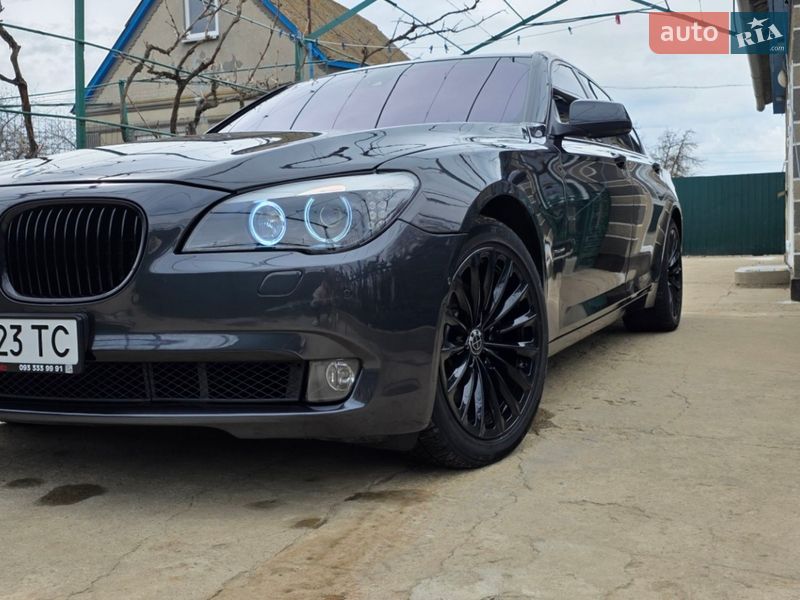 Седан BMW 7 Series 2012 в Миколаєві