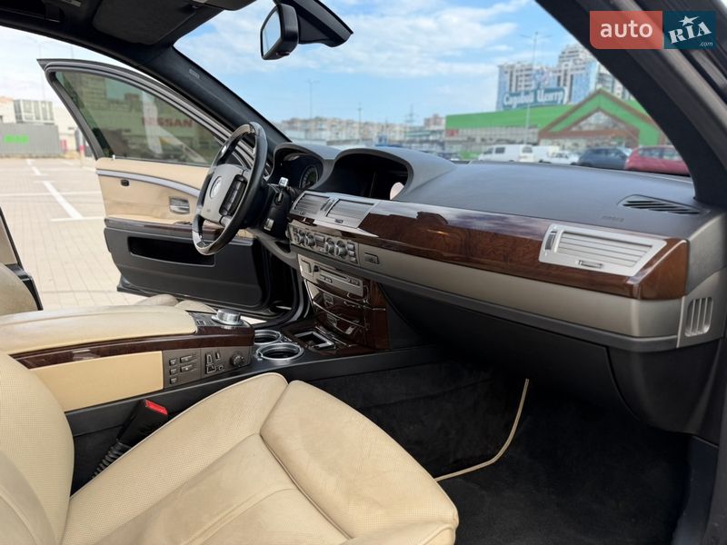Седан BMW 7 Series 2006 в Одессе