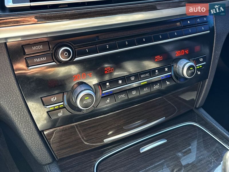 Седан BMW 7 Series 2014 в Запоріжжі
