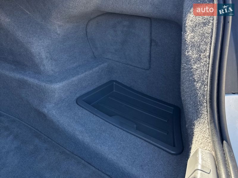 Седан BMW 7 Series 2014 в Запоріжжі