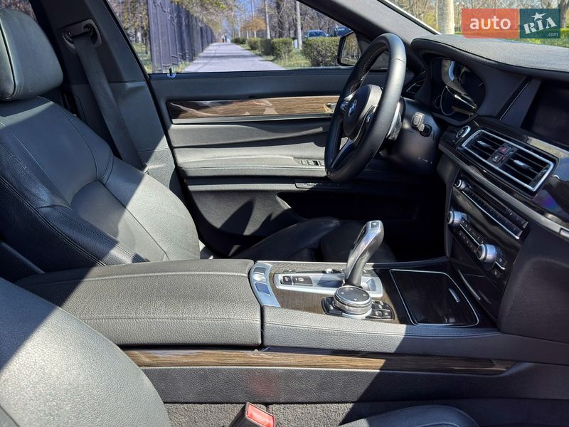 Седан BMW 7 Series 2014 в Запоріжжі