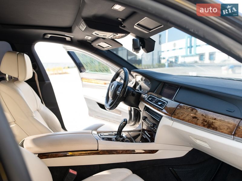 Седан BMW 7 Series 2013 в Львові фото 18 Седан BMW 7 Series 2013 в Львові