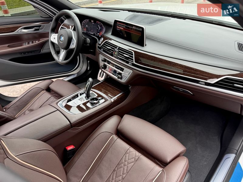 Седан BMW 7 Series 2022 в Киеве