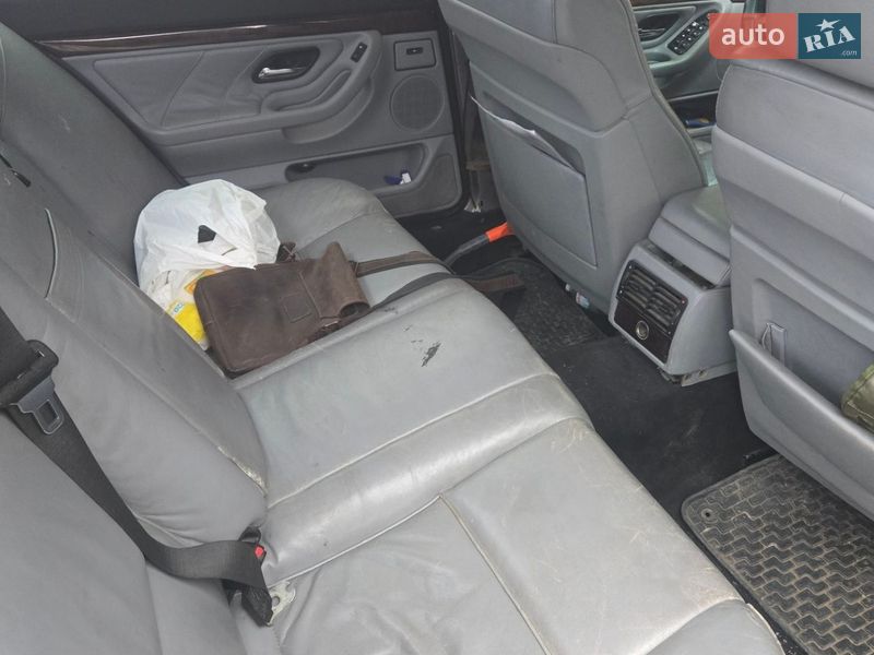 Седан BMW 7 Series 1997 в Черновцах