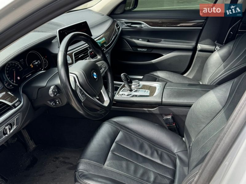 Седан BMW 7 Series 2018 в Киеве