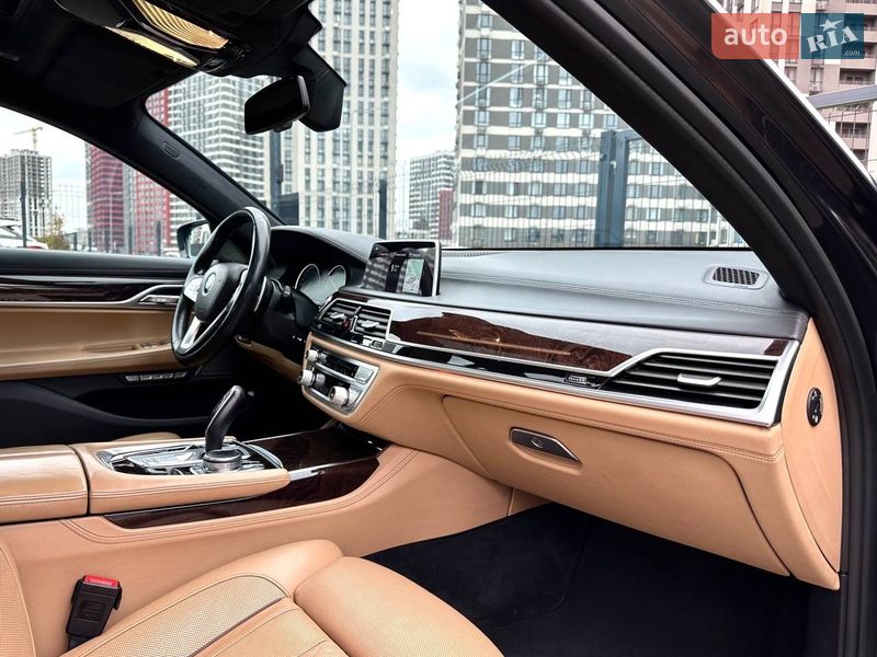Седан BMW 7 Series 2015 в Киеве фото 61 Седан BMW 7 Series 2015 в Киеве