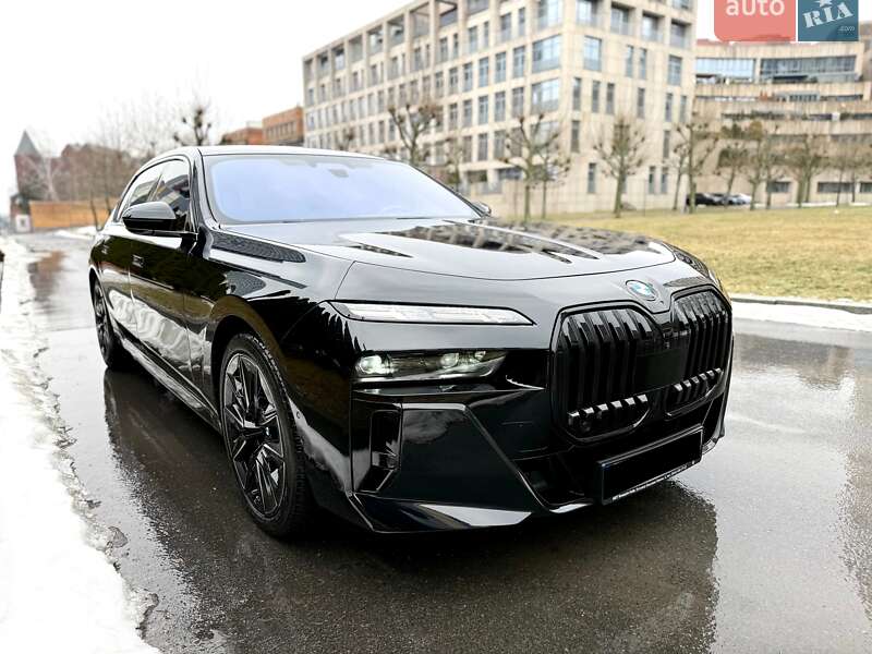 Седан BMW 7 Series 2023 в Києві