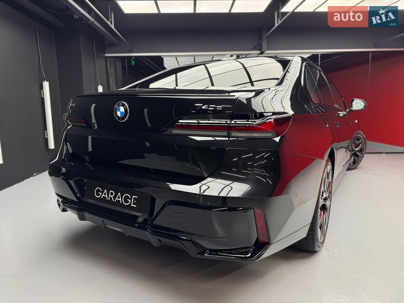 Седан BMW 7 Series 2024 в Киеве