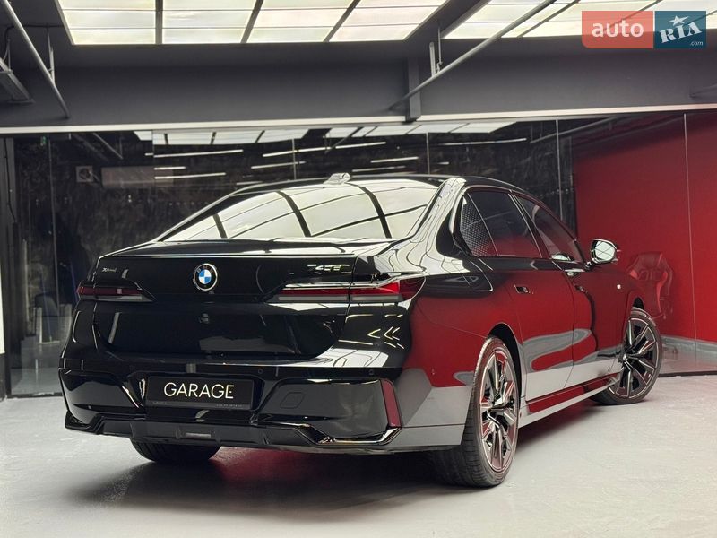 Седан BMW 7 Series 2024 в Киеве
